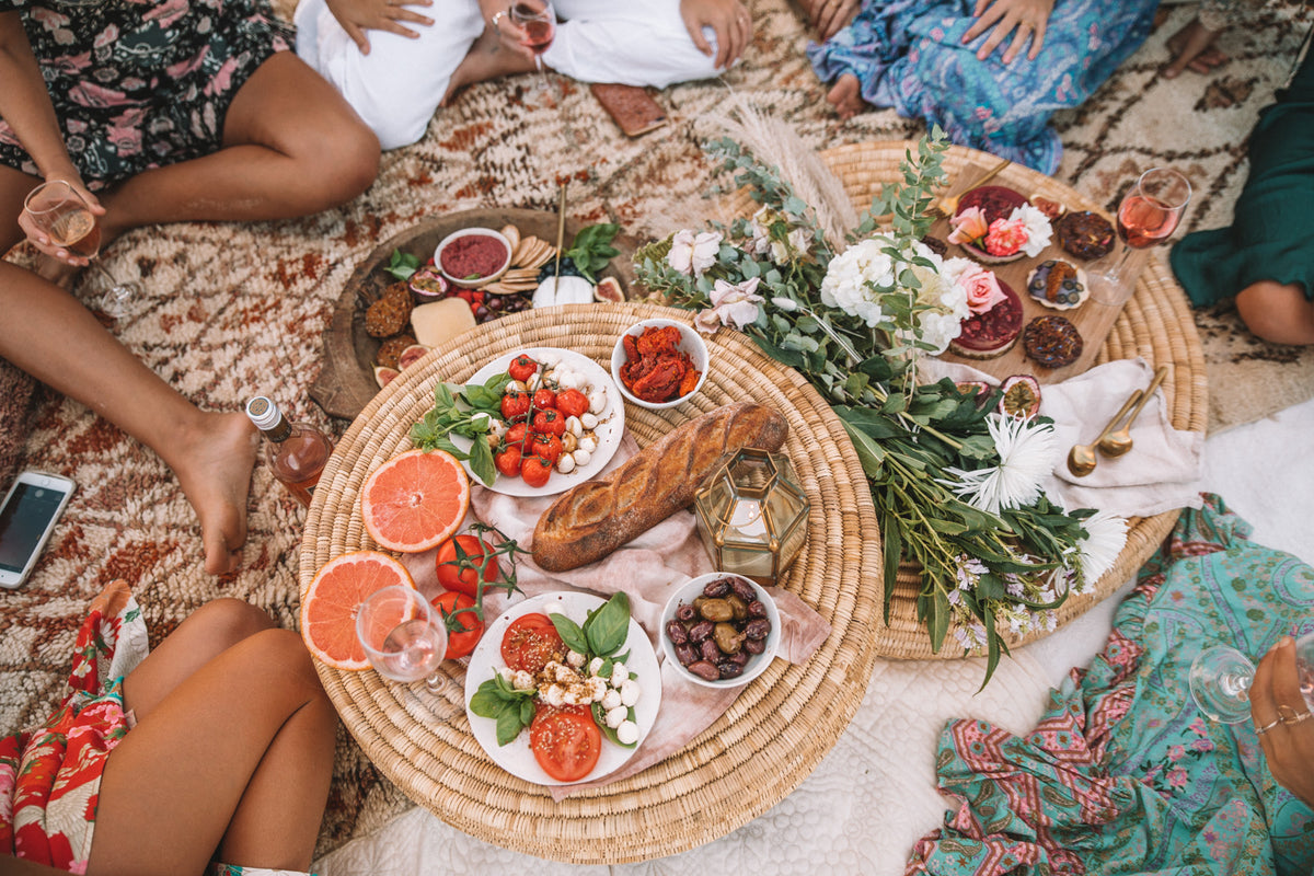 BEACH PICNIC